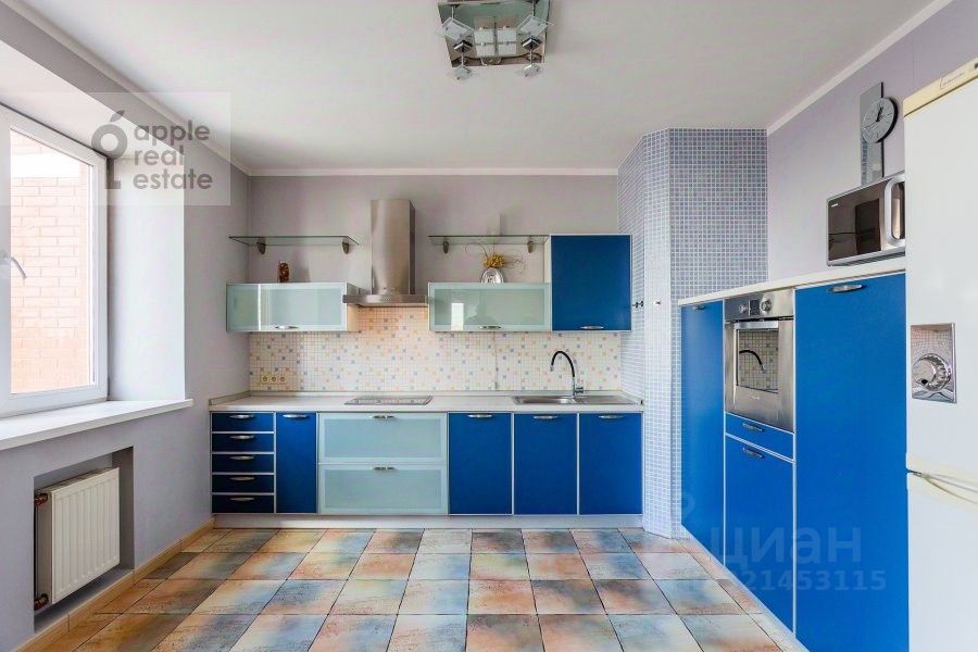Продажа 3-комн квартиры на вторичном рынке улица Алымова, 3