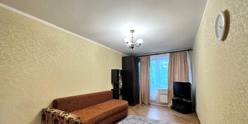 2-комн квартира Знаменская улица,  д. 37
