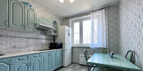 2-комн квартира улица Маршала Полубоярова,  д. 2