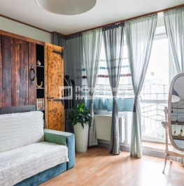 Продажа 3-комн квартиры на вторичном рынке тер Славянка (поселок Шушары), тер Славянка (поселок Шушары), ул Ростовская, д 4 к 6