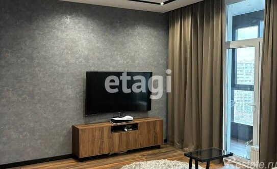 Продажа 1-комн квартиры на вторичном рынке улица Жукова,  д. 1