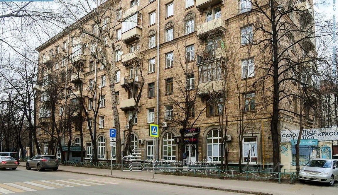 Продажа 3-комн квартиры на вторичном рынке улица Шухова, 18