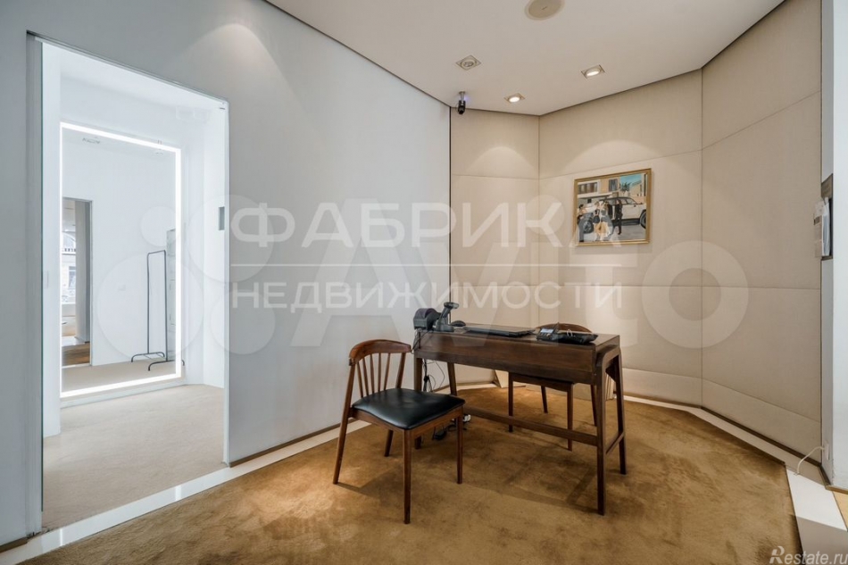 Аренда торгового помещения Реки Мойки наб,  д. 55