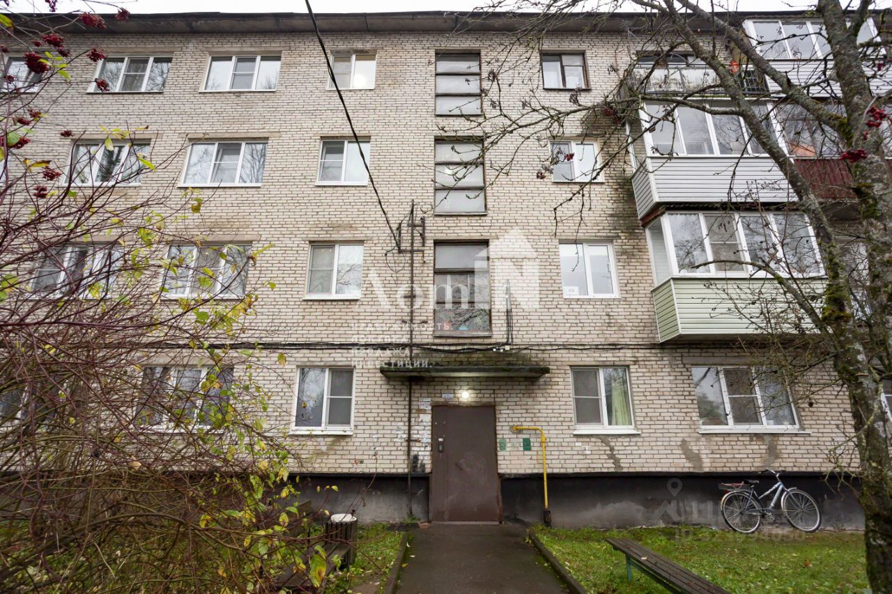 Продажа 3-комн квартиры на вторичном рынке Алексино мкр, с. Колчаново, 2