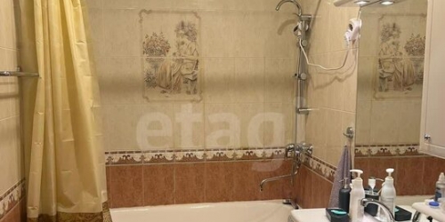 2-комн квартира б-р Генерала Карбышева,  д. 8