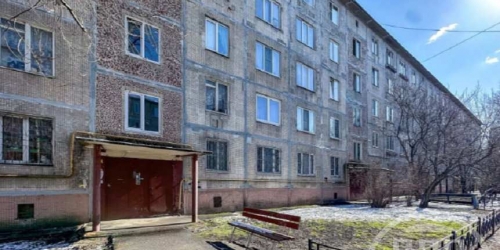 2-комн квартира Бабушкина ул. ,  д. 70