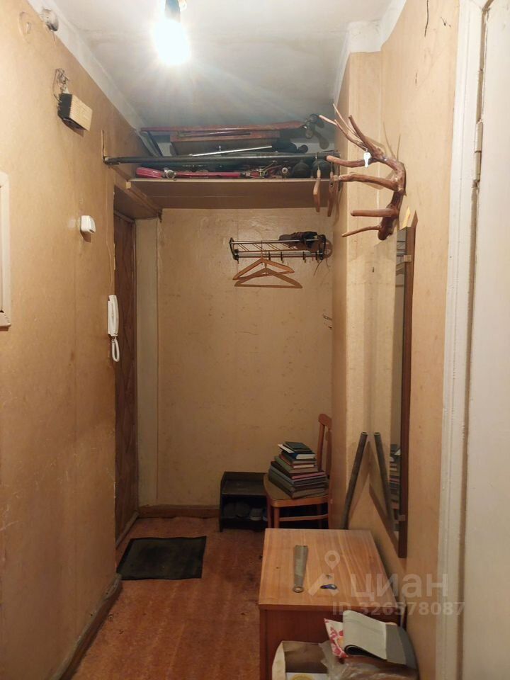 Продажа 2-комн квартиры на вторичном рынке Климовск мкр, улица Западная,  д. 8
