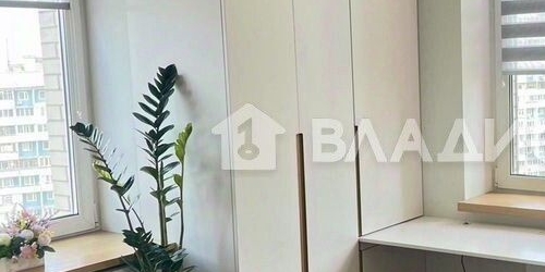 3-комн квартира улица Твардовского, 12к2