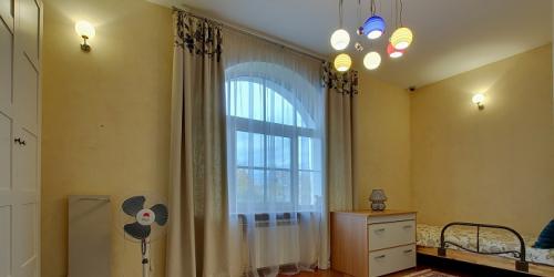 6-комн квартира Пушкин, Средняя ул,  д. 32