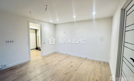 Продажа 2-комн квартиры на вторичном рынке ул Степана Разина,  д. 8/50