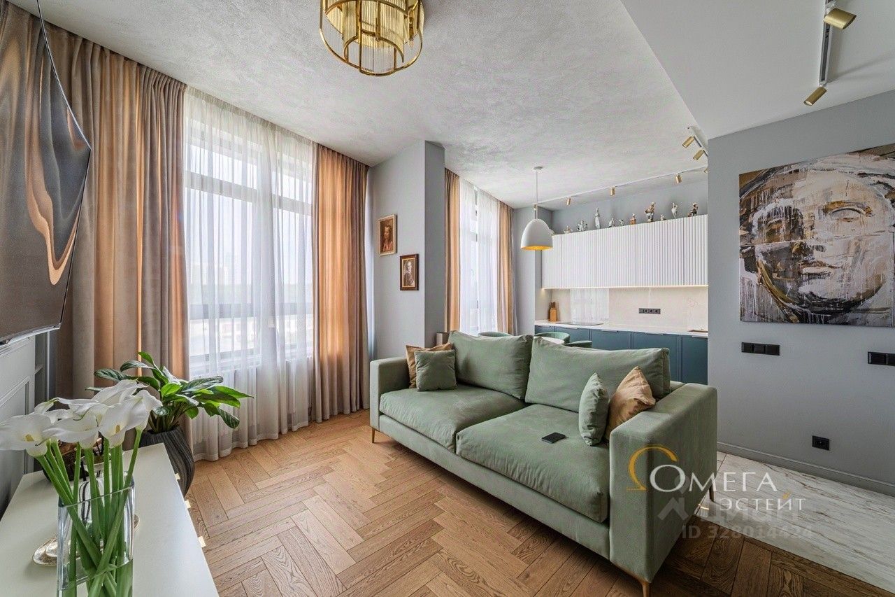 Продажа 2-комн квартиры на вторичном рынке Красногвардейский бульвар, 15С2