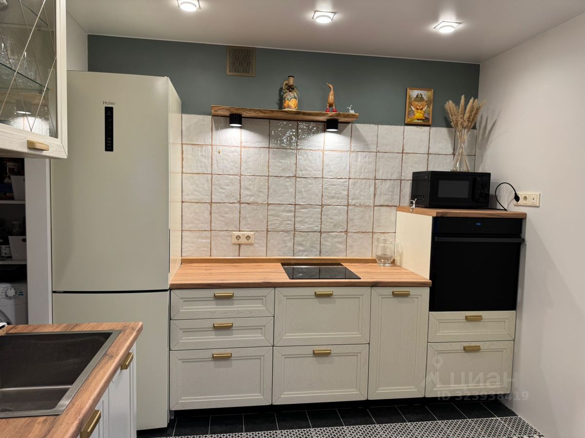 Продажа 2-комн квартиры на вторичном рынке Видное, Строительная улица, 25