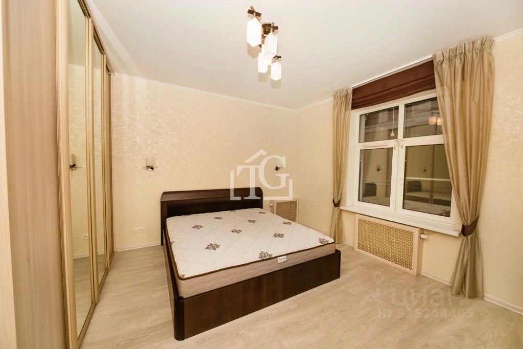 Продажа 3-комн квартиры на вторичном рынке Московский проспект, 73к5