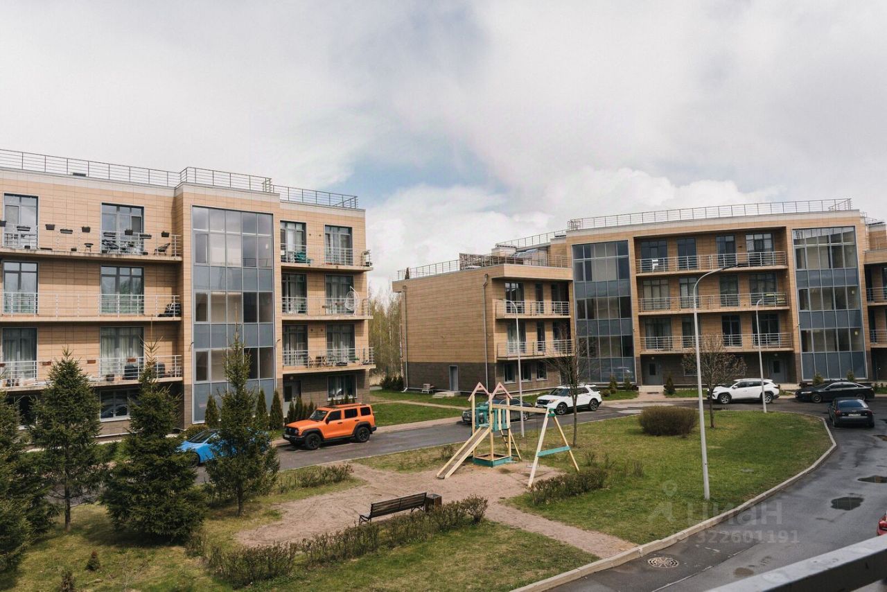 Продажа 4-комн квартиры на вторичном рынке Лахта тер., улица Новая, 51к16