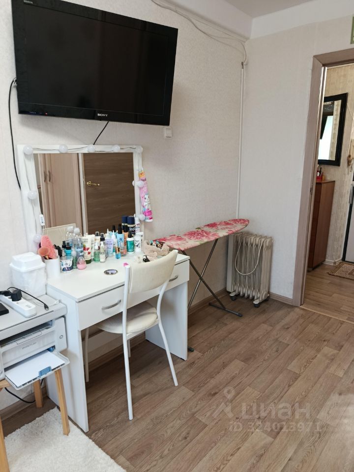 Продажа 2-комн квартиры на вторичном рынке проспект Большевиков, 21