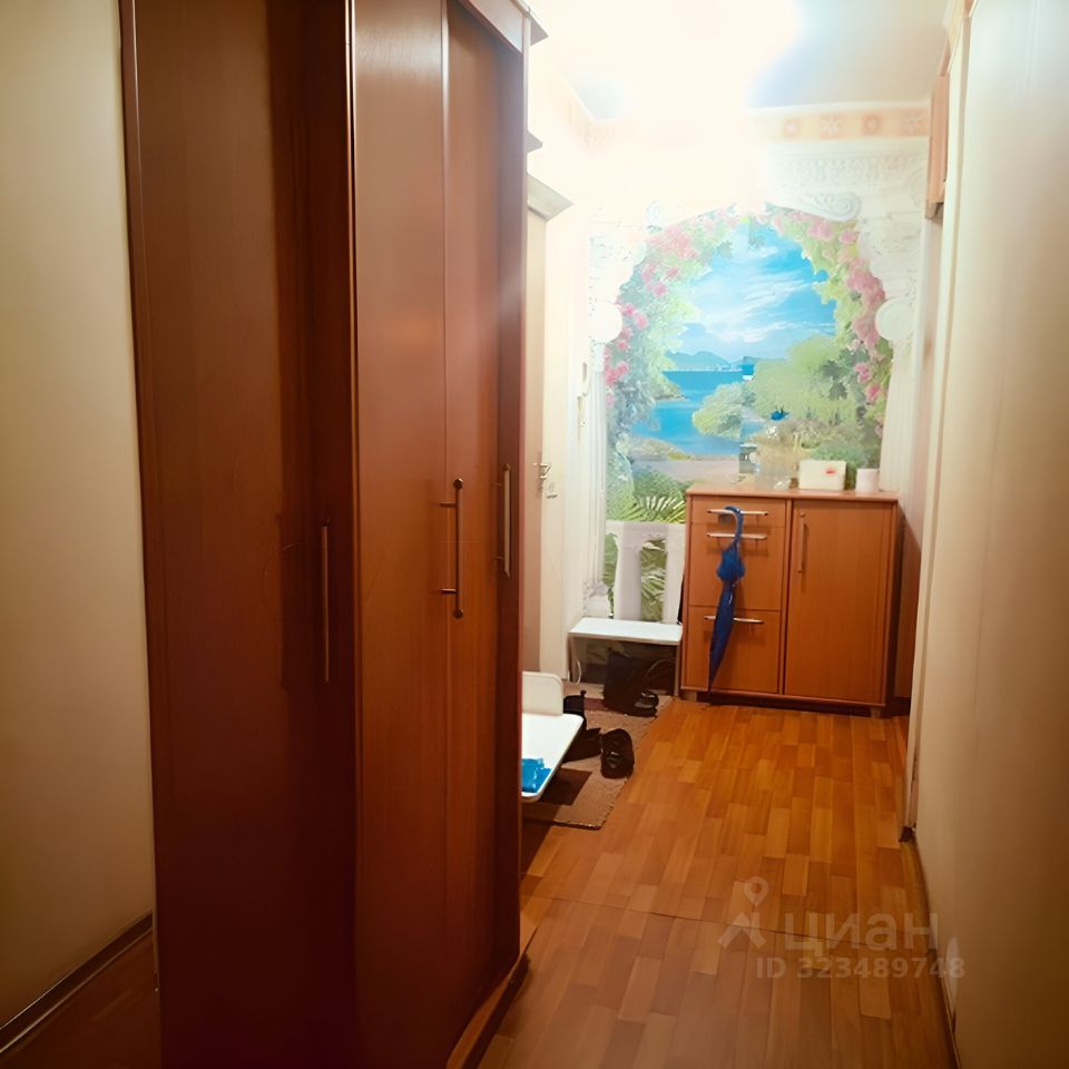 Аренда 3-комн квартиры на вторичном рынке Кингисепп, Большая Советская улица, 25