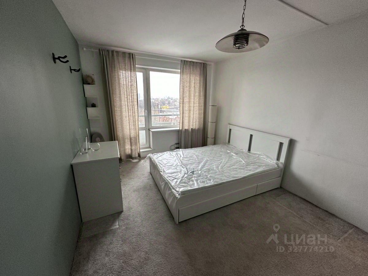 Продажа 1-комн квартиры на вторичном рынке Новоалексеевская улица, 18К1