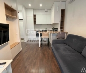 Продать Квартиры вторичка улица Красных Зорь  33А 