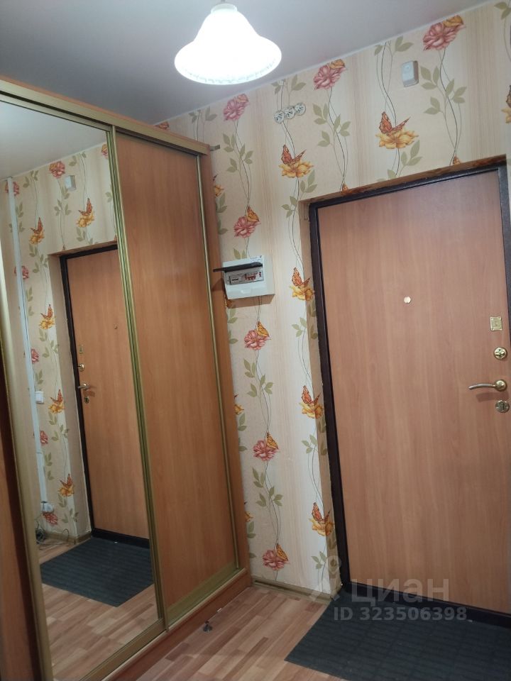 Аренда 1-комн квартиры на вторичном рынке пос. Шушары, Московское шоссе, 246