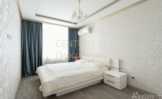 Продажа 3-комн квартиры на вторичном рынке Зенино, Озёрная улица,  д. 9