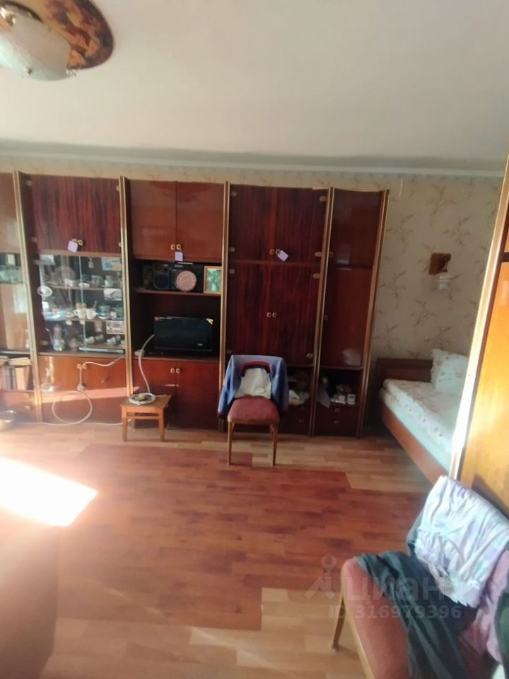 Продажа 1-комн квартиры на вторичном рынке пос. Мга, проспект Красного Октября, 67