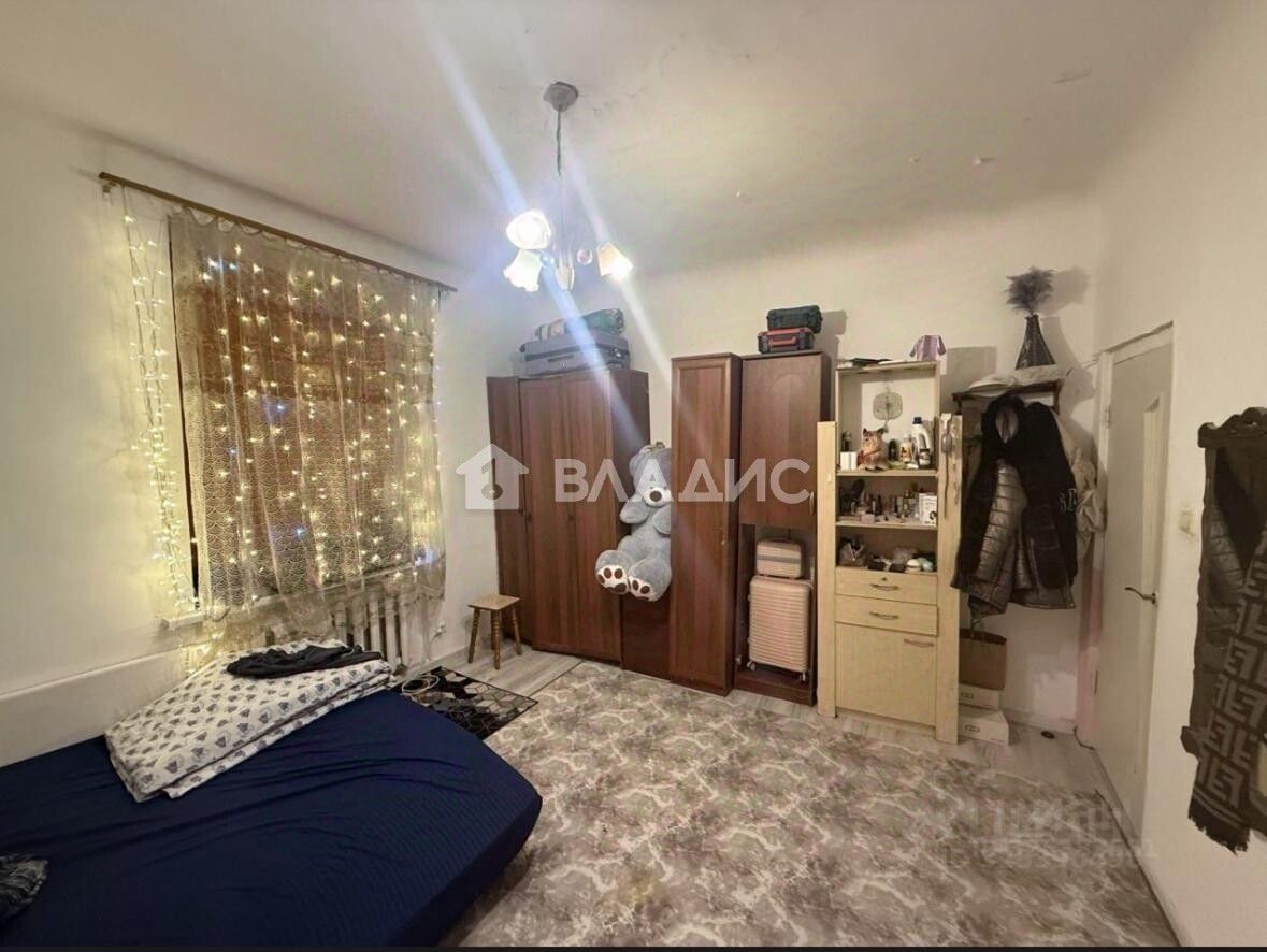 Продажа 2-комн квартиры на вторичном рынке улица Михайлова, 43