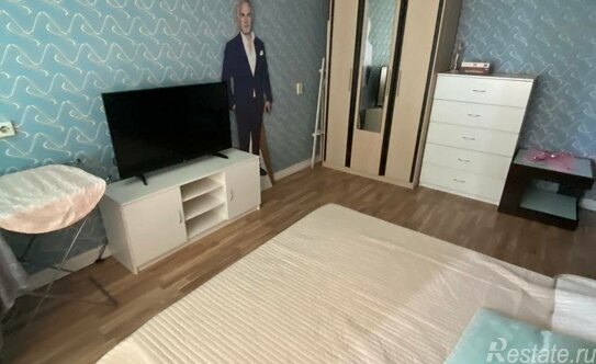 Продажа 2-комн квартиры на вторичном рынке улица Декабристов,  д. 21