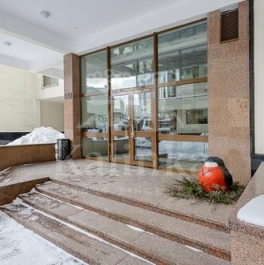 Продажа 4-комн квартиры на вторичном рынке ул Архитектора Власова,  д. 6