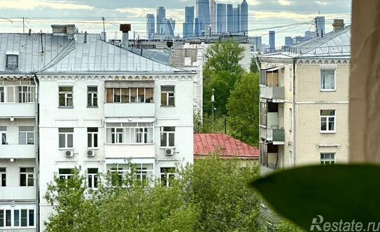 Аренда 2-комн квартиры на вторичном рынке Подсосенский пер,  д. 22