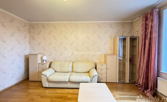 Продажа 4-комн квартиры на вторичном рынке Пулковская ул,  д. 6,  к. 4