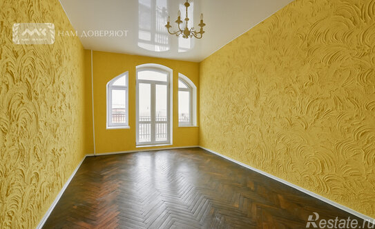 Продажа 4-комн квартиры на вторичном рынке 10-11-я линии В.О.,  д. 52