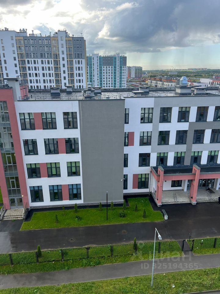 Продажа 1-комн квартиры на вторичном рынке пос. Шушары, улица Чудовская, 14к1