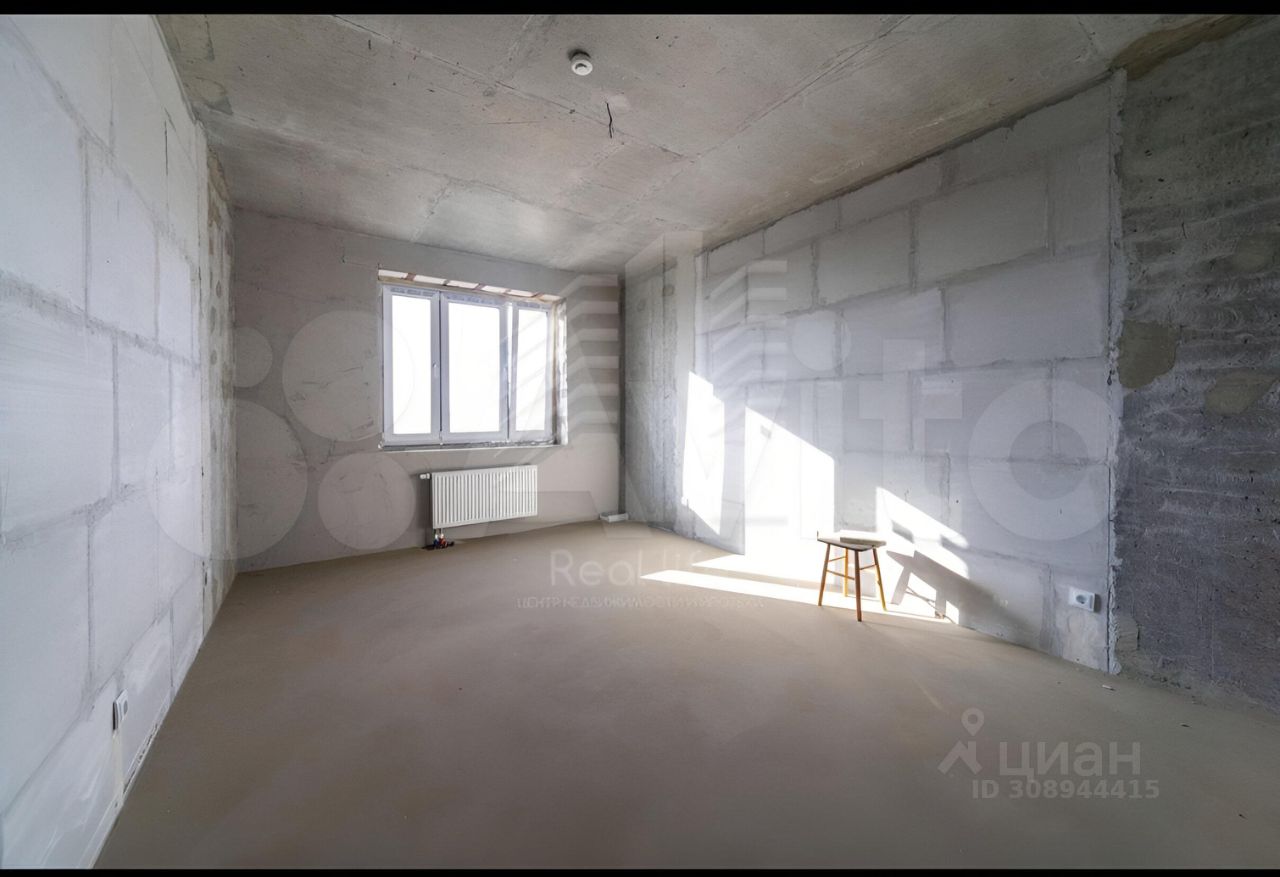 Продажа 3-комн квартиры на вторичном рынке Центральный мкр, улица Кирова, 17к1