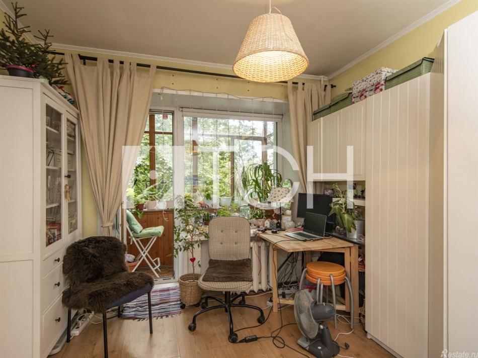 Продажа 2-комн квартиры на вторичном рынке Королев, Карла Маркса ул, 10