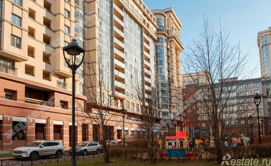 Продажа 2-комн квартиры на вторичном рынке Московский пр-кт,  д. 1/2