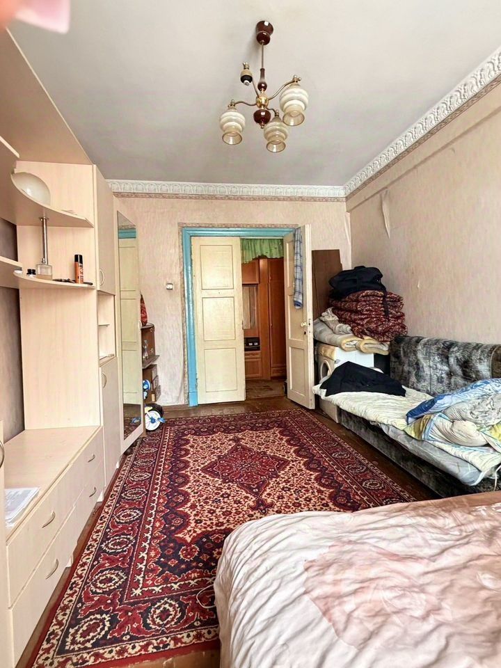 Продажа 2-комн квартиры на вторичном рынке Волхов, Волховский проспект, 39