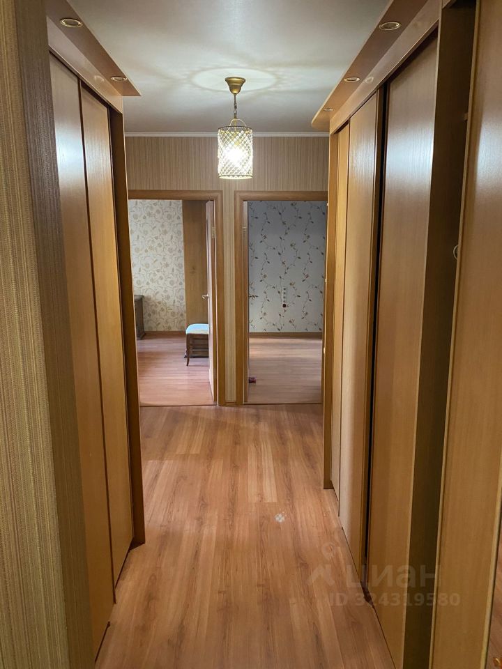 Аренда 3-комн квартиры на вторичном рынке Королев, проспект Космонавтов, 27а