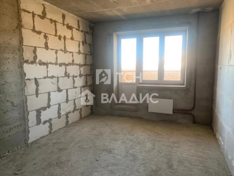 Продажа 2-комн квартиры на вторичном рынке Свердловский, Молодёжная улица,  д. 3