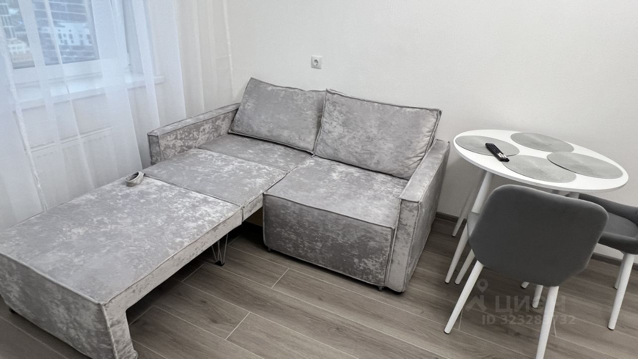 Аренда 1-комн квартиры на вторичном рынке улица Маршала Захарова, 8