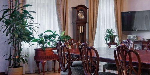 4-комн квартира проспект Чернышевского, 10