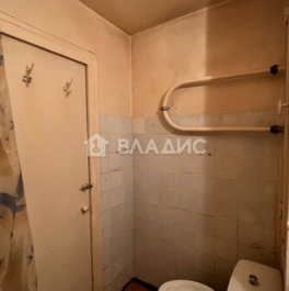Продажа 1-комн квартиры на вторичном рынке Петрозаводская улица,  д. 22