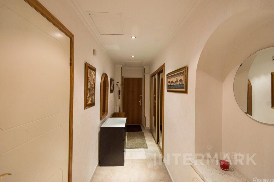 Аренда 3-комн квартиры на вторичном рынке площадь Борьбы,  д. 15