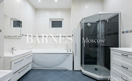 Продажа 5-комн квартиры на вторичном рынке улица Шишкина,  д. 10