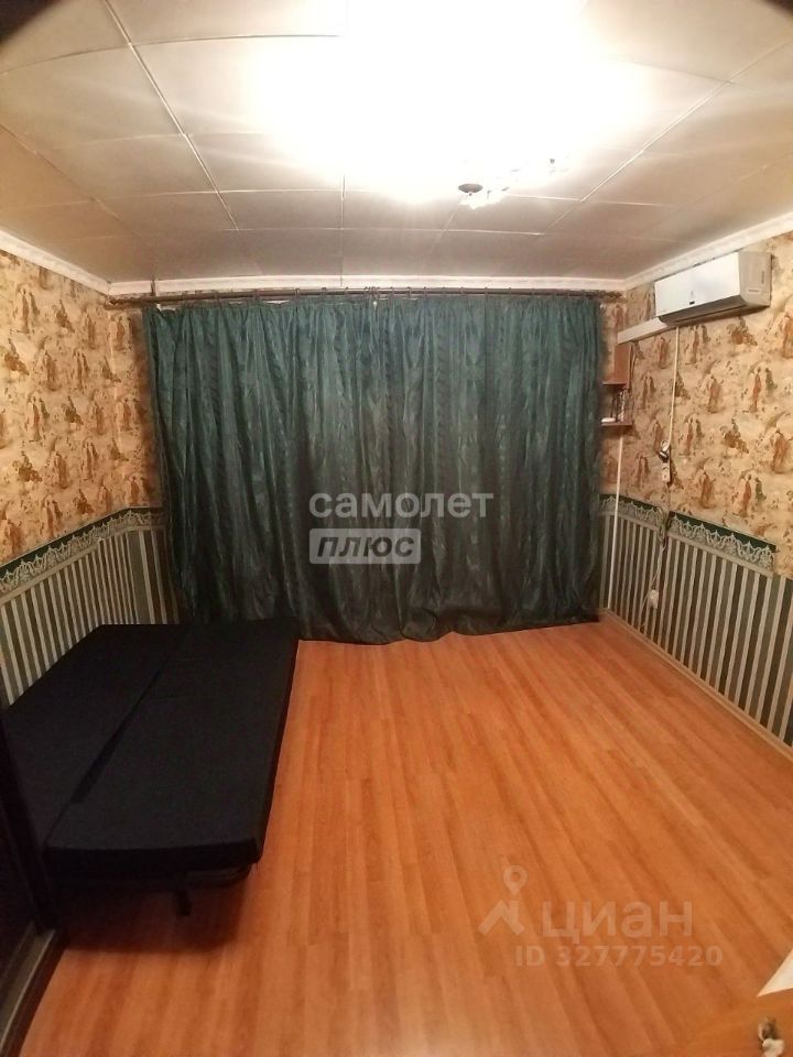 Продажа 3-комн квартиры на вторичном рынке Новороссийская улица, 16