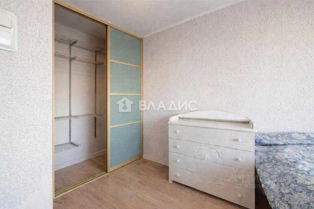 Продажа 2-комн квартиры на вторичном рынке Взлетная улица, 13