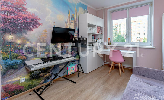 Продажа 3-комн квартиры на вторичном рынке Всеволожск, ул Советская,  д. 18