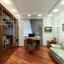 Продажа 4-комн квартиры на вторичном рынке Давыдковская улица,  д. 3