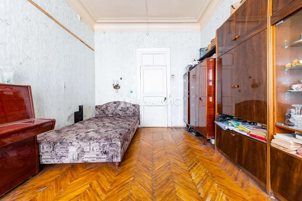 3-комн квартира ул. Кирилловская,  д. 22