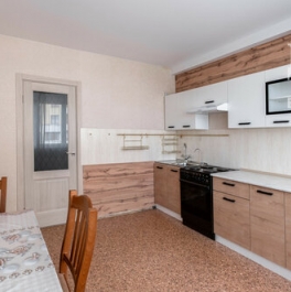 Продажа 3-комн квартиры на вторичном рынке ул Дыбенко,  д. 36,  к. 1