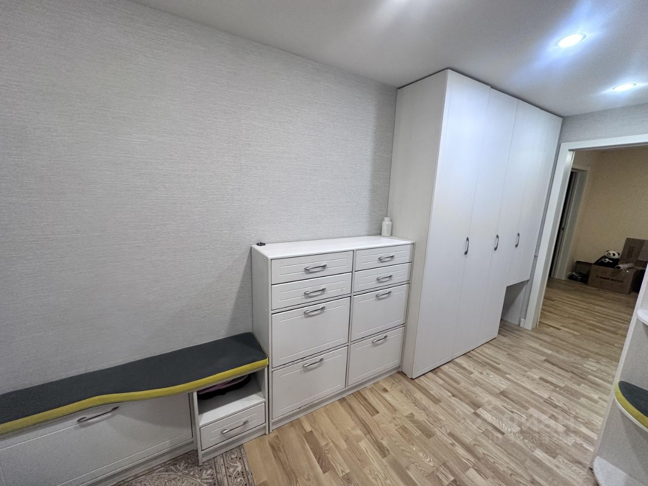 Продажа 3-комн квартиры на вторичном рынке бульвар Новаторов, 84К2